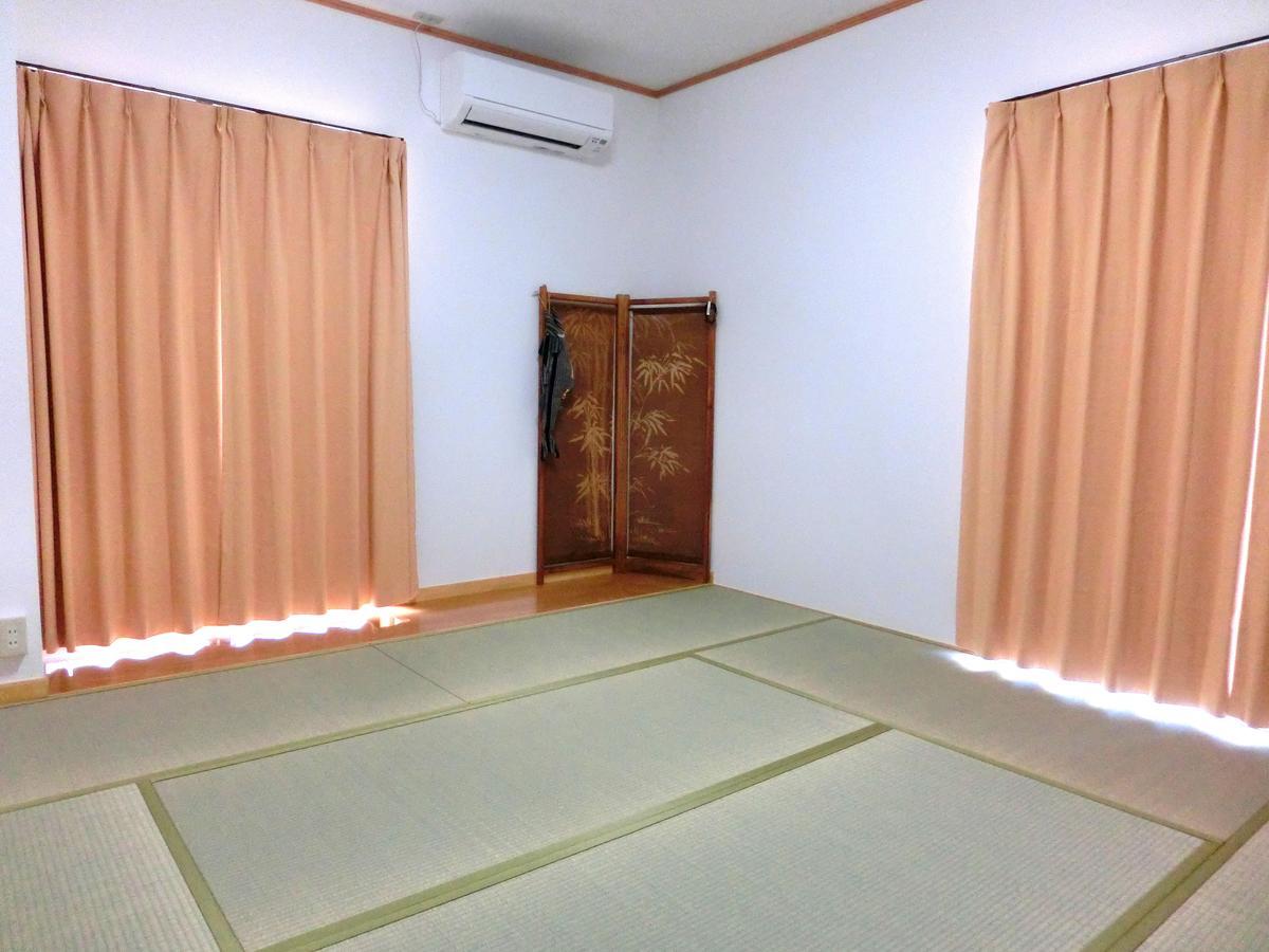 Guesthouse Famusuton Iwamicho Екстер'єр фото